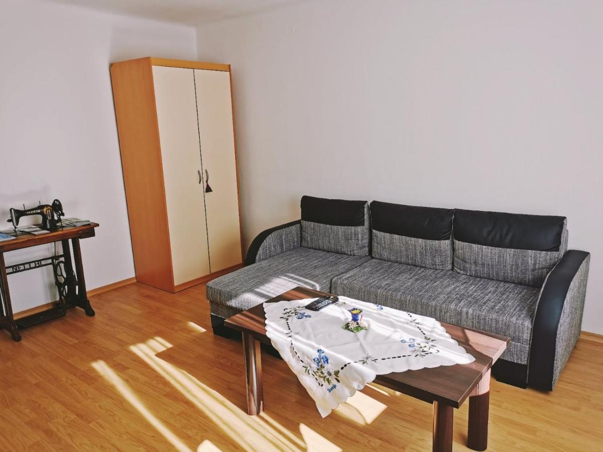 Apartma Rekar - A House, Where You Can Relax In The Embrace Of Nature Jesenice Luaran gambar
