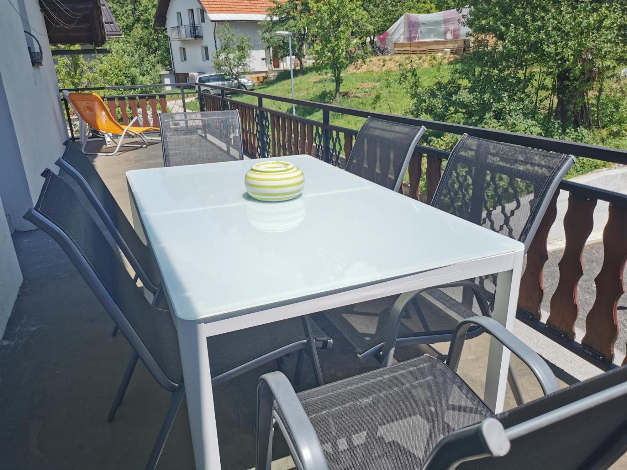 Apartma Rekar - A House, Where You Can Relax In The Embrace Of Nature Jesenice Luaran gambar